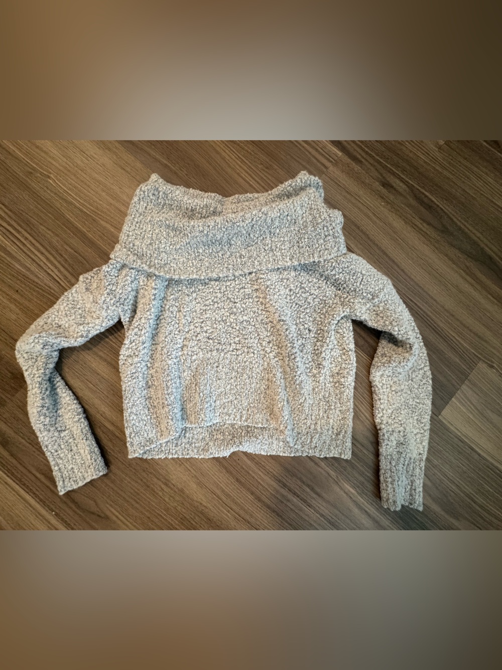 Mudd Light Gray Off-The-Shoulder Plush Sweater